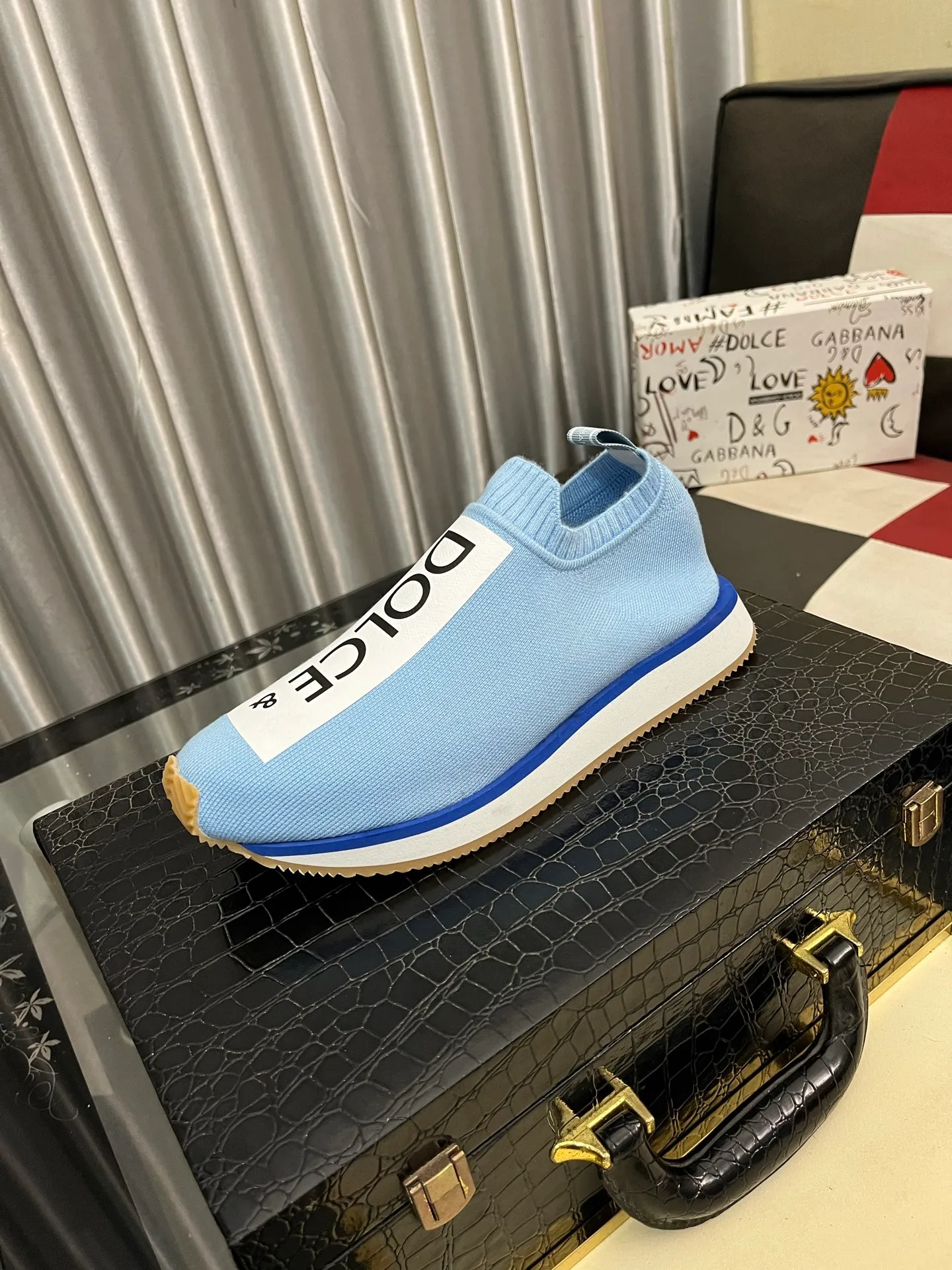 Men's men's shoes 💰420⌚️⌚️【DG～】couple casual shoes 2025z cabinet sales simultaneously 🔶Size: 35-46#️⃣ 🔷8 colors🔜The upper is made of multi-material splicing➕Mesh lining, comfortable and breathable, sole: original comfortable and wear-resistant outsole, ⚠️real thing📱photographed🎬real thing is better📢📢📢